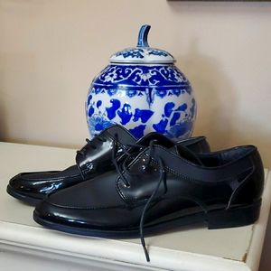 AFTER SIX man's loafers black on black size 10M